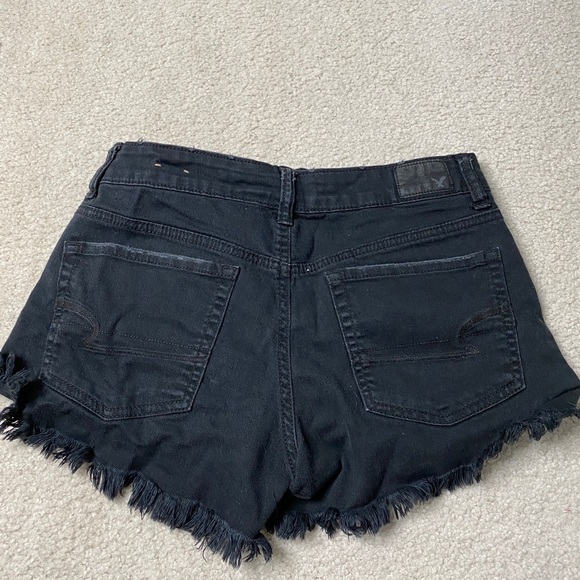 AE Shorts - Picture 3 of 3